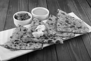 Gobi Paratha Tandori