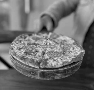 Classic Margherita Pizza