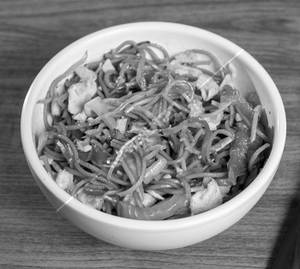 Egg Hakka Noodles