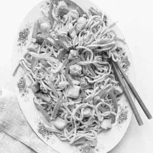 Chicken Egg Chow Mein