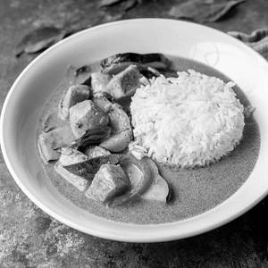 Veg Thai Curry With Steamed Rice