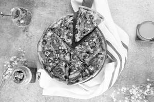Pesto Paneer Pizza
