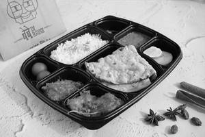 Chicken Lababdar Combo Thali