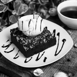 Brownie With Ice Cream