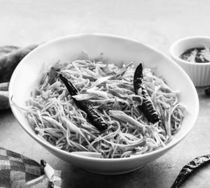 Veg Chilli Garlic Noodles