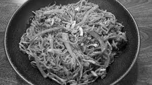 Chilli garlic chowmein