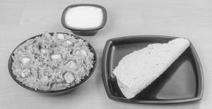 Paneer Khichdi With Dahi And Papad