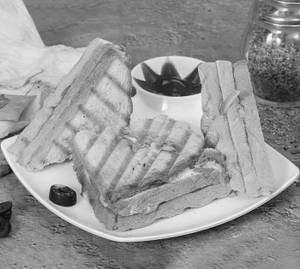 Veg Cheese Sandwich (toasted)