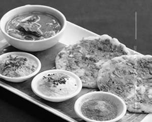 Cheese Uttappam