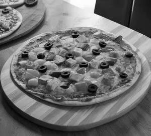 Veggie Paradise Pizza
