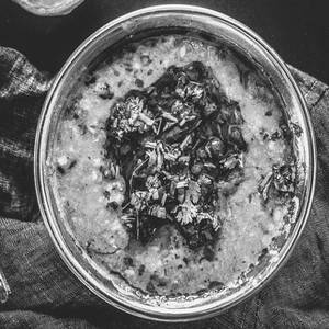 Daal Lahsuni Tadke Wali