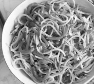 Schezwan Veg Noodles