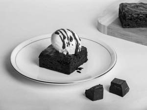 Brown Bomb Sundae