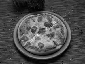 Large Cheese And Tomato Pizza