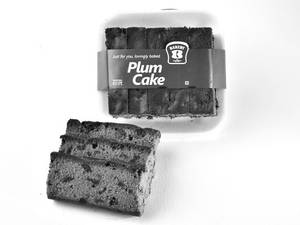 Plum Cake (300 Gms)