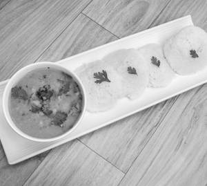 Sambar Idli (4 Pcs)