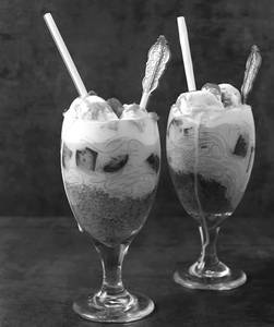Rose Rabdi Shake