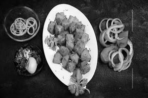 Aloo Nazakat  