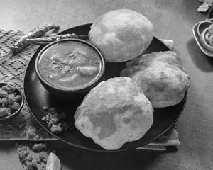 Poori Bhaji (3 Pcs)