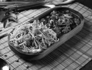 Chicken Noodles + Chilli Chicken + Beverage
