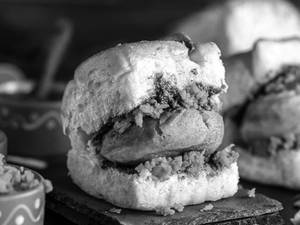 Vada Pav (2 Pcs)