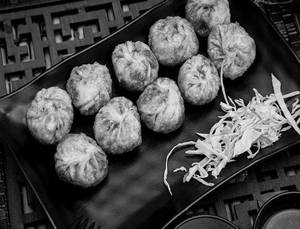 Veg Fried Momos [08 Pieces](full)