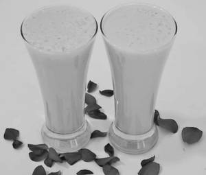 Rose milk