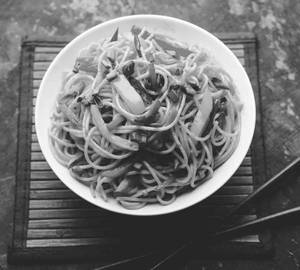 Veg Schezwan Noodles