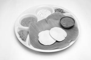 Hot Idli (2 Pcs)
