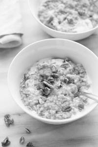 Sweet Oats with Dry Fruits