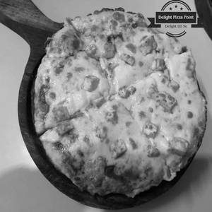 Paneer And Onion Pizza