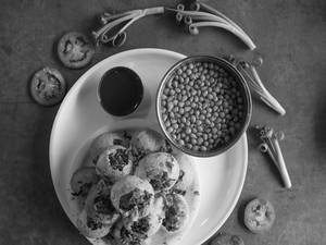 Pani Puri [12 Puri]