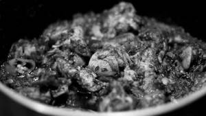Hari Mirch Chicken Gravy