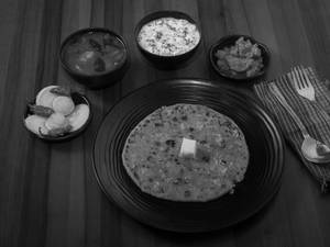 Onion Paratha Combo