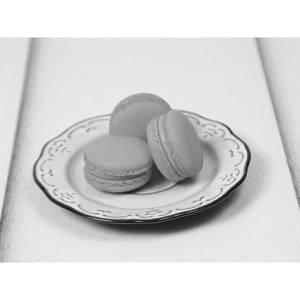 Strawberry Macaron Per Pcs