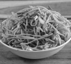 Veg Hakka Noodles  