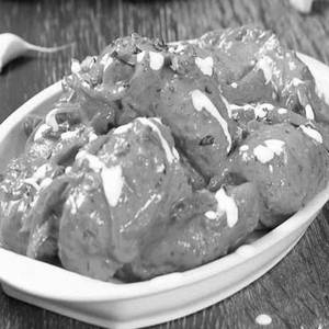 Cheese Sauces Tibetan Pan Fried Momos [5 Pieces]