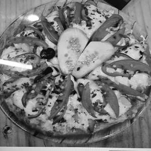 Vegetable pizza