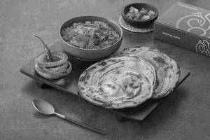 Lachha Paratha (2 Pc) With Kadai Paneer