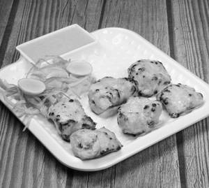 Boneless Chicken Reshmi Kebab