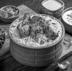 Chicken Dum Handi Biryani (750 Grams)(4 Pcs)