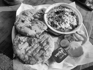 Makhmali Kulcha With Chaap Gravy