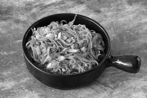 Veg Chilly Garlic Noodles