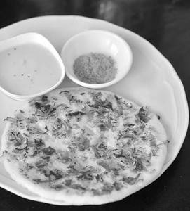 Onion Uttapam