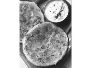 Podi Onion Uttapam