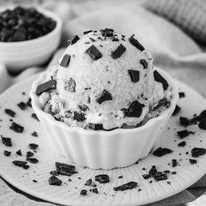 Vanilla chocochip icecream