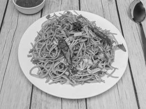 Veg Hakka Noodles