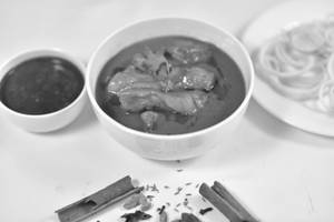 Tari Wala Chicken	 [spicy]