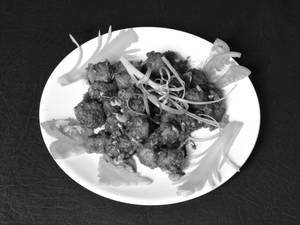 Vegetable Manchurian (15 Pcs)