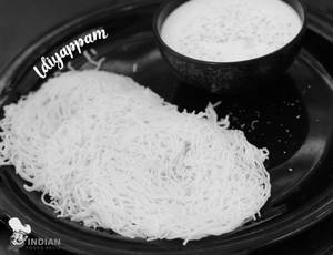 Idyappam with Thenga Paal [2pcs]